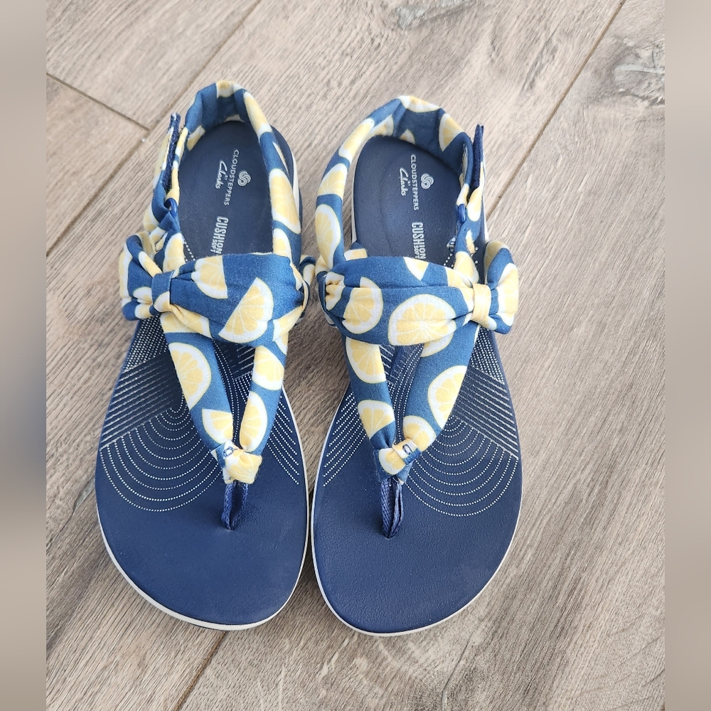 Clarks Cloudsteppers womens size 8.5